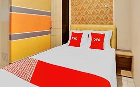 Oyo 90793 Btc Guest House Syariah  2*
